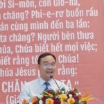 Ms Nguyễn Xuân Vịnh trình bày về ý nghĩa và mục đích của công tác chăm sóc.