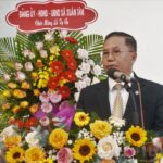 Mục sư Lê Văn Phụng Quản nhiênm Hội Thánh chào mừng và giới thiệu