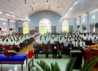 Bình Phước: Bế Giảng Lớp Thánh Kinh Căn Bản Trung Tâm Phước Long