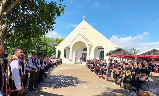 Gia Lai: Lễ Cung Hiến Nhà Thờ Ia Rmok