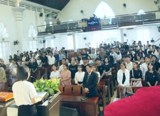 Đà Nẵng: Bồi Linh Thông Công: “Thanh niên ở đâu trong Hội Thánh”