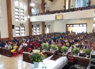 Bồi Linh Thông Công Phụ Nữ Khánh Hoà