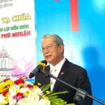 Mục sư Lê Hoàng Long – Uỷ Viên TLH giảng lời Chúa