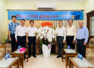 Chính Quyền Các Cấp Thăm Và Chúc Mừng Giáng Sinh Tổng Liên Hội