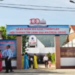 (C)VICTORIA WEAVERUSA717-451-9071