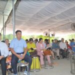 03.Quang cảnh bên hiên nhà thờ