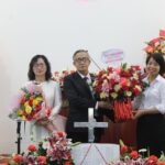 15. Đại diện chính quyền Quận Cẩm Lệ chúc mừng