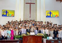Quảng Nam: Bồi Linh Thông Công 12 Ban Thiếu Niên Tại Nhà Thờ TL Kỳ Hòa