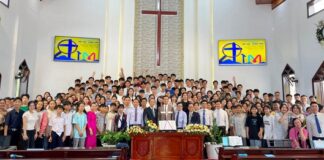 Quảng Nam: Bồi Linh Thông Công 12 Ban Thiếu Niên Tại Nhà Thờ TL Kỳ Hòa