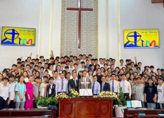 Quảng Nam: Bồi Linh Thông Công 12 Ban Thiếu Niên Tại Nhà Thờ TL Kỳ Hòa