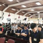 15.Hơn 250 bạn hứa nguyện với Chúa