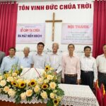 10. Đại diện các Hội Thánh chúc mừng