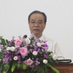 2. Chấp sự Võ Huy Ngọc hướng dẫn chương trình