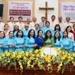 Ban hát lễ Hội Thánh Tân Châu tôn vinh Chúa