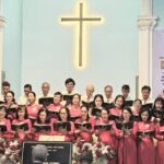 Ban hát Hội Thánh Phú Túc Tôn vinh Chúa Thánh ca số 415