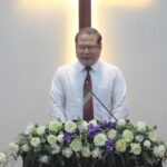 3. MS Nguyễn Thanh Hồng cầu nguyện khai lễ