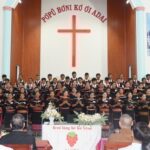 Ban hát Hội Thánh Phú Cần Tôn Vinh Chúa