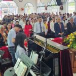 Quang cảnh bên trong Nhà thờ