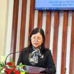 011.Bà MS Nguyễn Khánh Toàn đại diện cầu thay