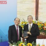 11. Đại diện Ban trị sự TLH chúc mừng Tân Quản nhiệm