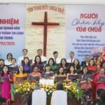 5. Ban hát HT Quy Nhơn tôn vinh Chúa Thánh ca 895 “Ngài ban cho thêm ơn”