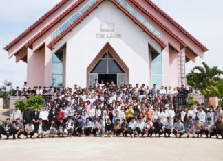 Lâm Đồng: Trại Xuân Thanh Niên “Đá Sống”