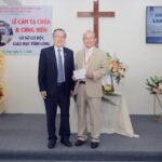 7. MS Nguyễn Ngọc Thuận, Phó TTQ TLH, thay cho UB Cơ Đốc Giáo Dục chúc mừng