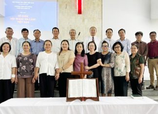 Thành phố Huế: Huấn luyện Chấp sự