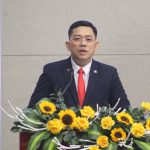 1. Mục sư Võ Hoàng Phong hướng dẫn chương trình