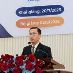 3. MS Trương Thanh Thiên Ân chào mừng và tuyển bố bế giảng cuối chương trình