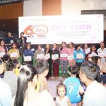 37.Quà cho 15 hộ gia đình