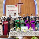 Ban hát Giáo Phẩm Tôn vinh Chúa