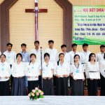 Khoa sinh TT Binh Long nhan chung chi tot nghiep