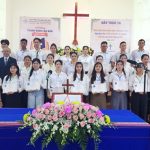 Khoa sinh TT Phuoc Long nhan chung chi tot nghiep