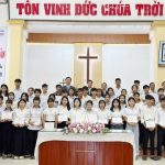 Trao chứng nhận cho các học viên (3)