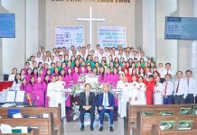 Tp. HCM: Họp bạn Trung Tráng niên tại Hội Thánh Bình Tân