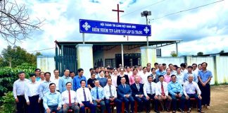 Gia Lai: Hiệp nguyện Giáo phẩm và Chấp sự nói tiếng Phổ thông.