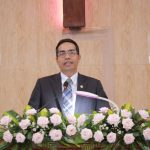 Mục Sư Hanh giảng Lời Chúa tại nhà thờ plei Breng