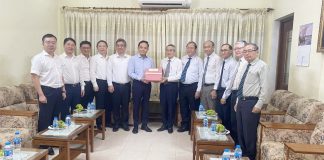 Bí thư Thành ủy Tp. HCM đến thăm Thường trực Tổng Liên Hội HTTLVN