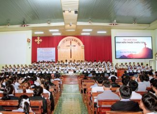 Gia Lai: Hơn 2.400 Thanh niên Tham dự Bồi linh tại 3 Khu vực