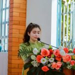 Chấp sự Nguyễn Thị Ánh Phương hướng dẫn chương trình