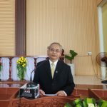 MS Đ. Hiêng chào mừng