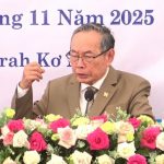 Mục sư Nguyễn Ngọc Thuận rao giảng sứ điệp buổi lễ