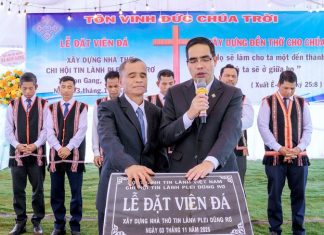 Gia Lai: Lễ Đặt Viên đá Xây dựng Nhà thờ Tin Lành Plei Dŭng Rơ