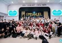 “Em-ma-nu-ên – Đức Chúa Trời Ở Cùng Chúng Ta” – Lời Ca Vang Của Những Người Trẻ Cơ Đốc và Lời Nhắc Nhở Về Sứ Mạng Truyền Rao Tin Lành