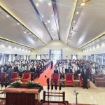 Quang cảnh bên trong nhà thờ