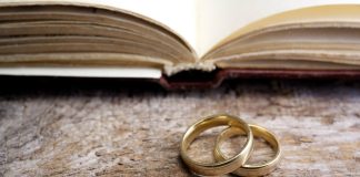 Bài hát: HÁT MỪNG ĐÔI UYÊN ƯƠNG