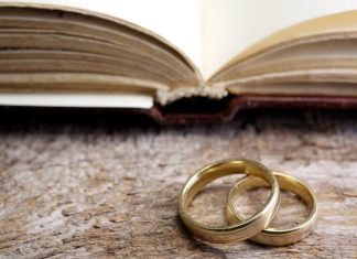 Bài hát: HÁT MỪNG ĐÔI UYÊN ƯƠNG