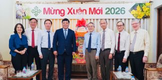 Thứ trưởng Bộ Dân tộc và Tôn giáo thăm Tổng Liên Hội HTTLVN (MN)