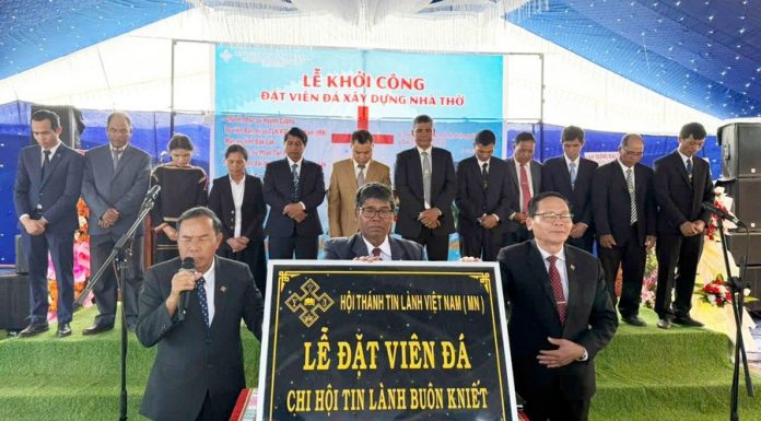 Tỉnh Đắk Lắk: Lễ đặt Viên đá Xây dựng Nhà thờ Tin Lành Buôn Kniết